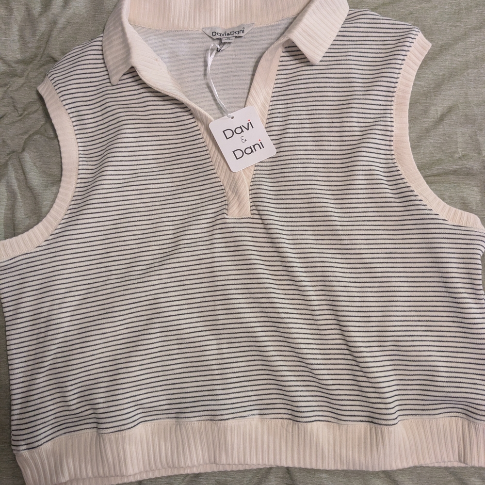DAVI & DANI Cream and Gray Striped Top